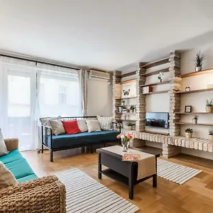 Bpr Golden Corner With Balcony & A/c , בודפשט הונגריה